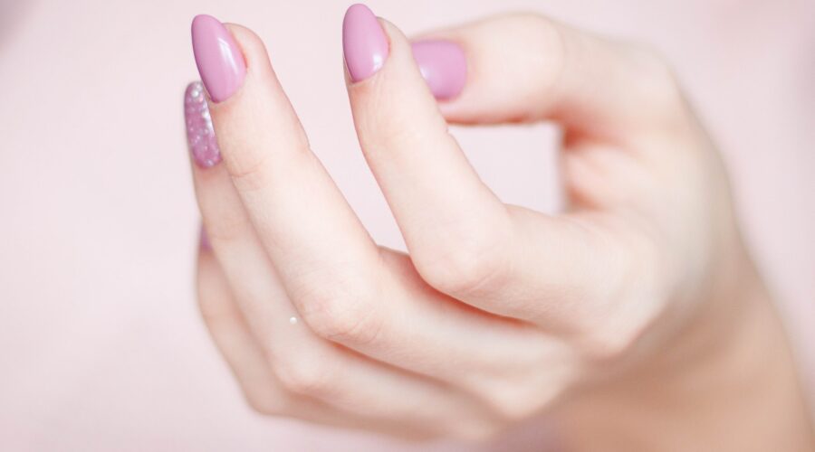 Manucure : astuces pour réussir de jolis ongles
