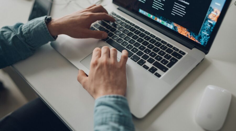 Les critères essentiels pour choisir les meilleurs équipements sportifs en ligne